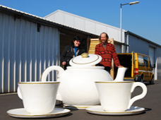 giant teapot teaset maker alice