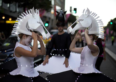 horse head masks headdresses chinese new year 2014