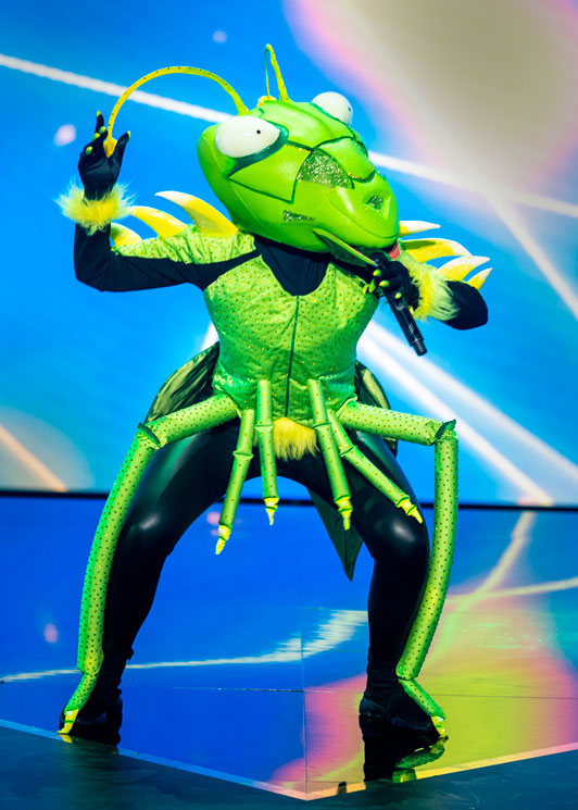 praying mantis green masked singer NL kostuum costume maker tentacle studio